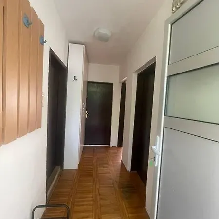Apartman Lovely With Beautiful View And Parking Novi Sad